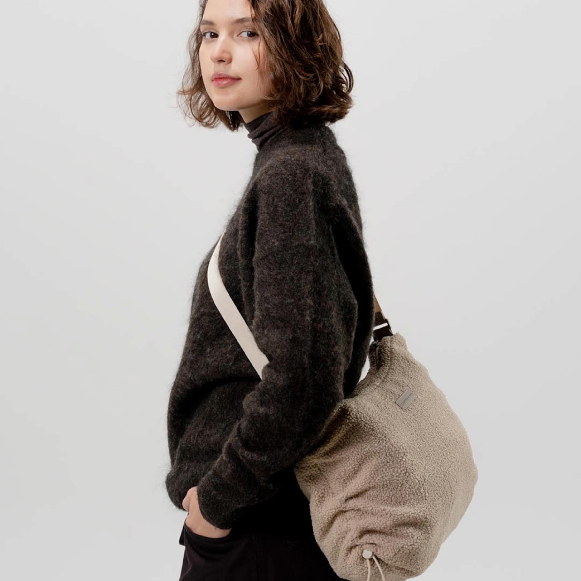 Skara Large Fleece Sandstone