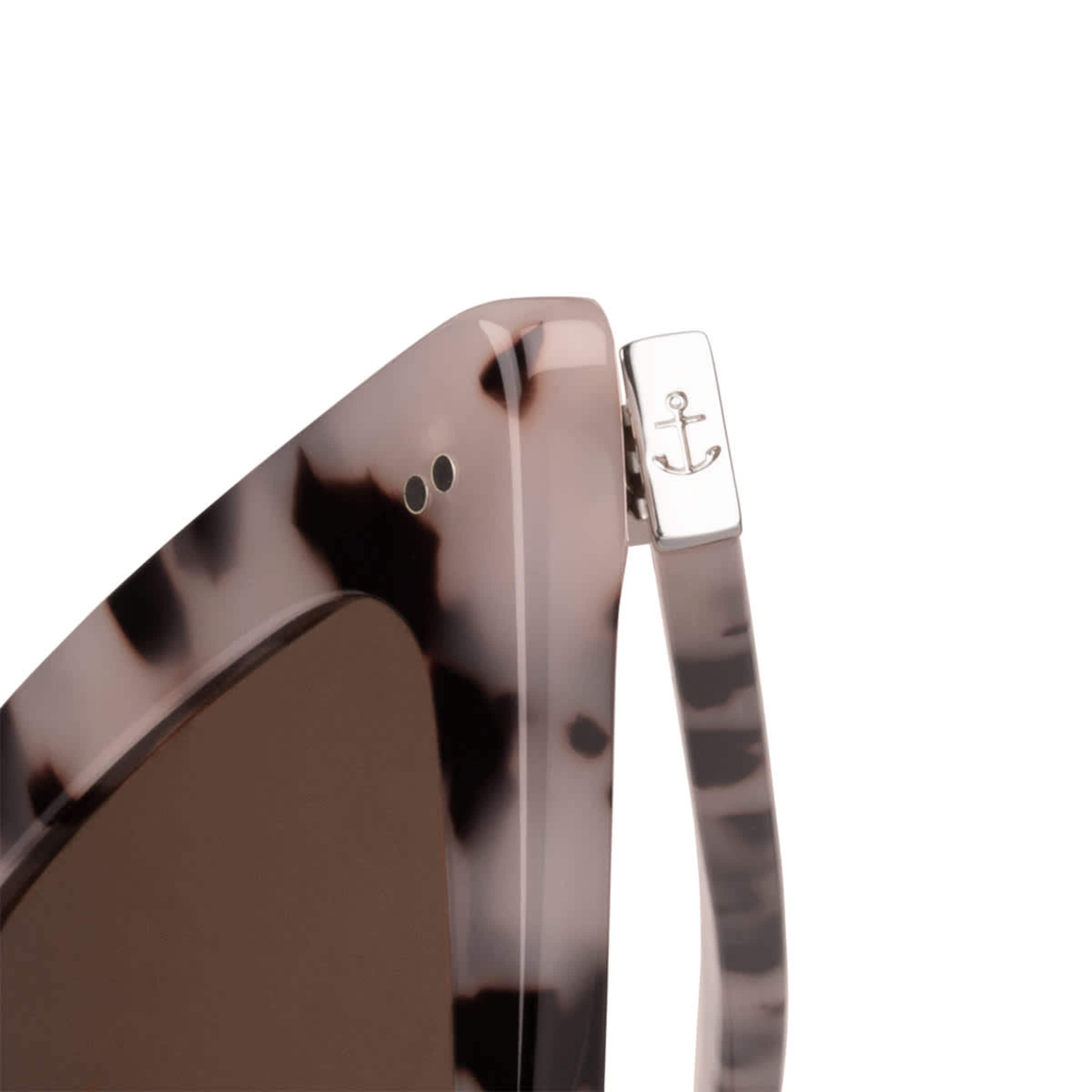 Calais Mineral Tortoise Brown