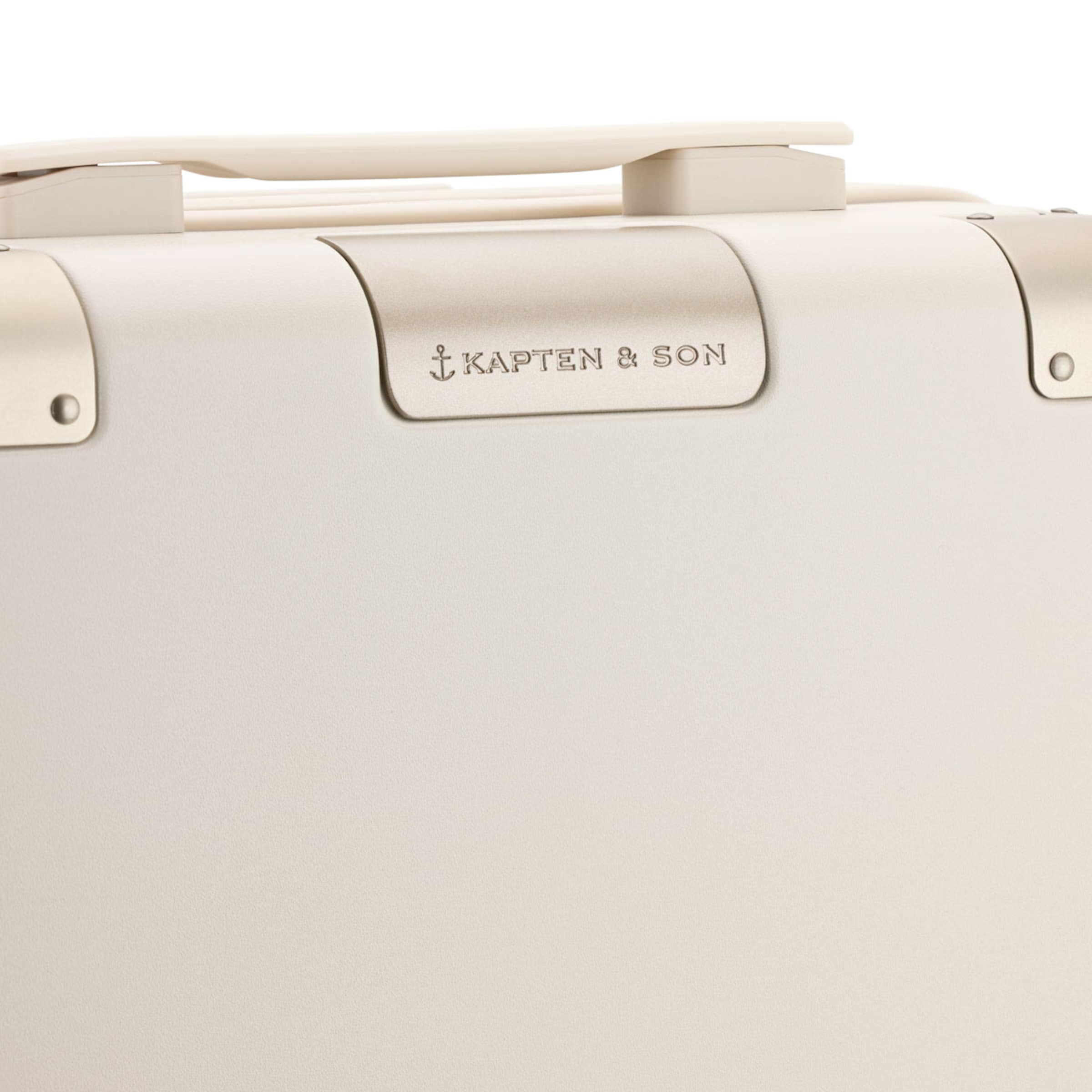 Heathrow Check In Sandstone