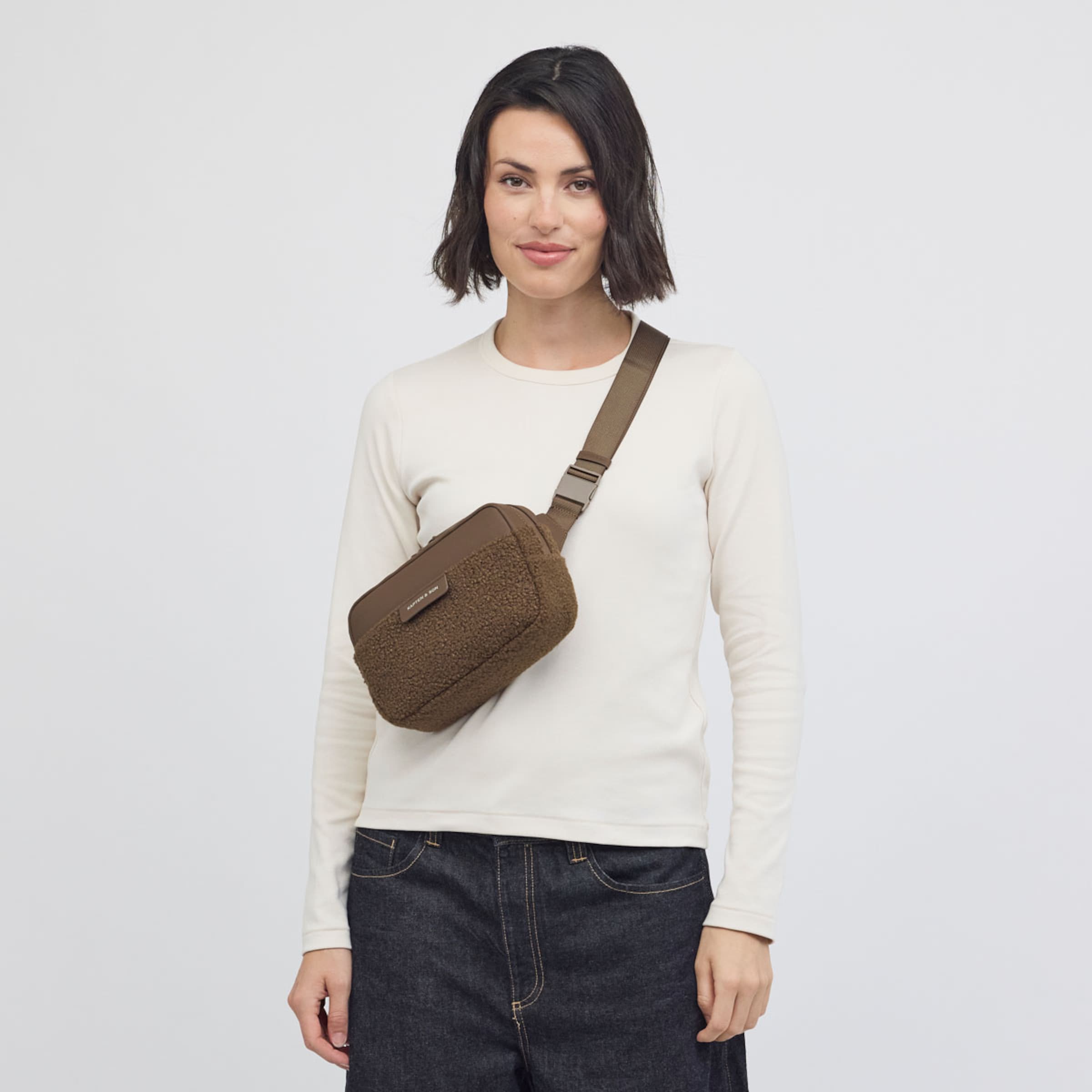 Bergen Pro Crossbody Fleece Mocha Brown