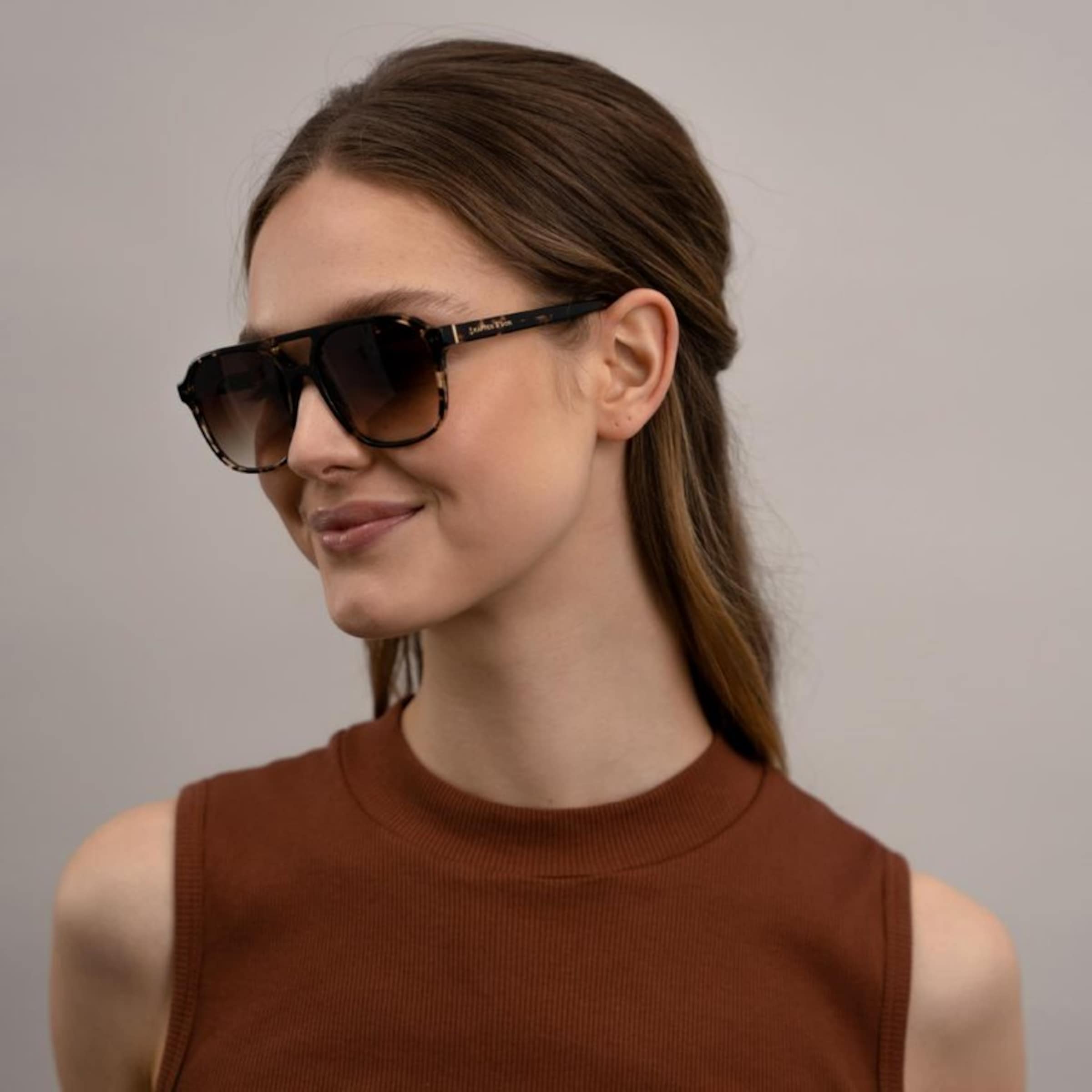 Zurich Oversize Crystal Tortoise Brown