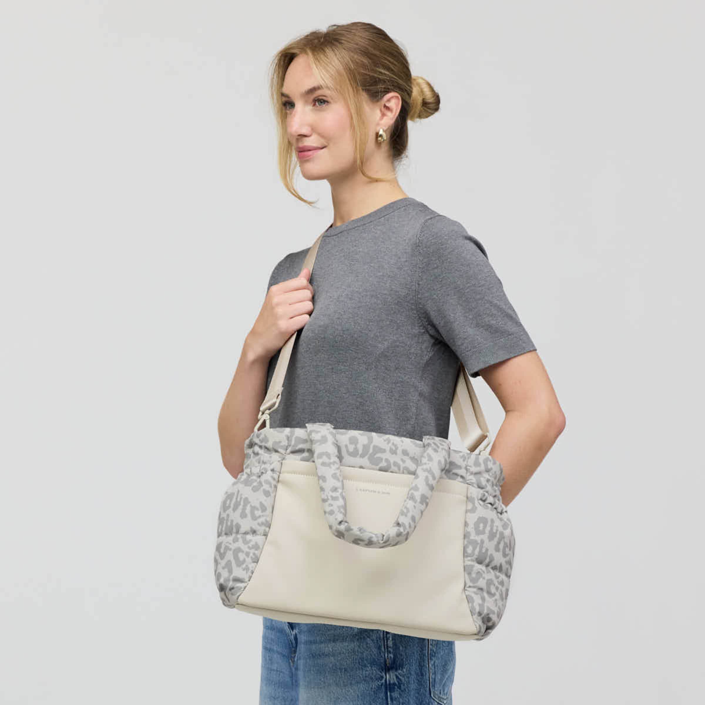 Hellvi Cloud Medium Leo Sandstone