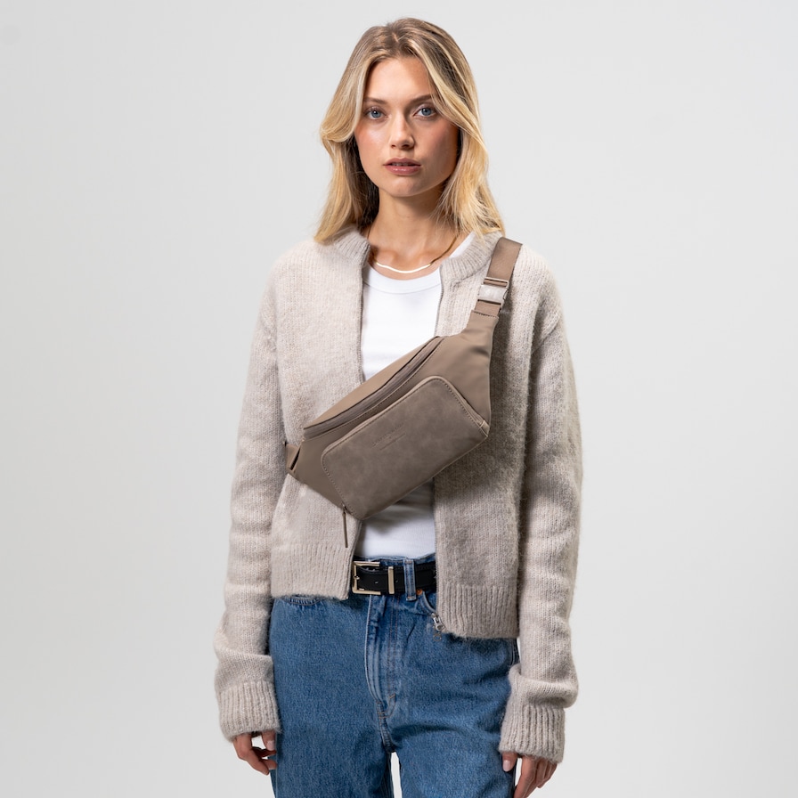 Bali Crossbody, Bali Crossbody Walnut by Mariefeandjakesnow, Walnut, Afbeelding 2 van 11
