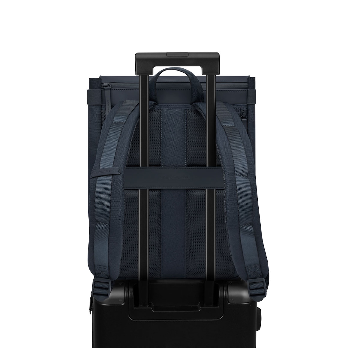 Fyn Navy Blue