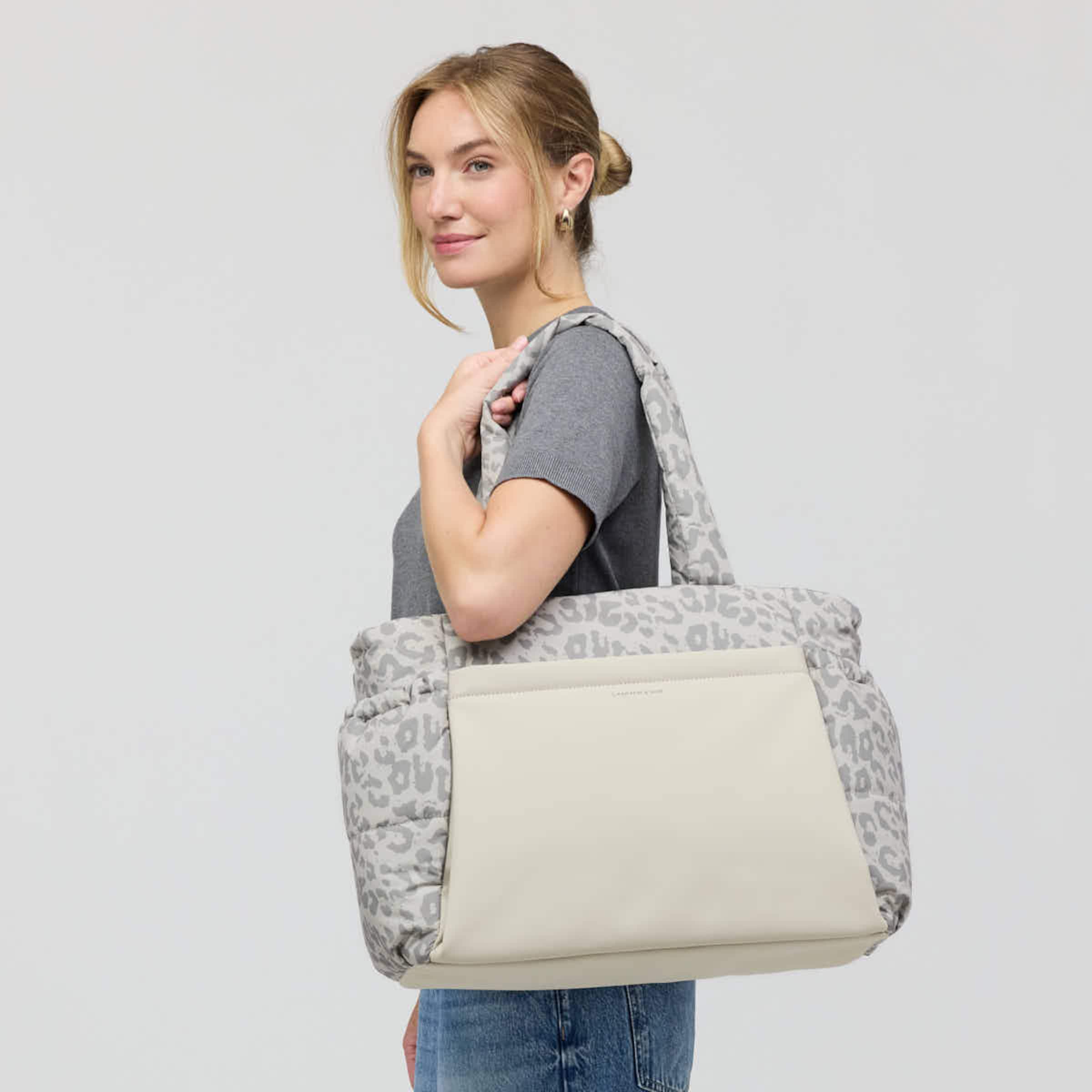 Hellvi Cloud Large Leo Sandstone