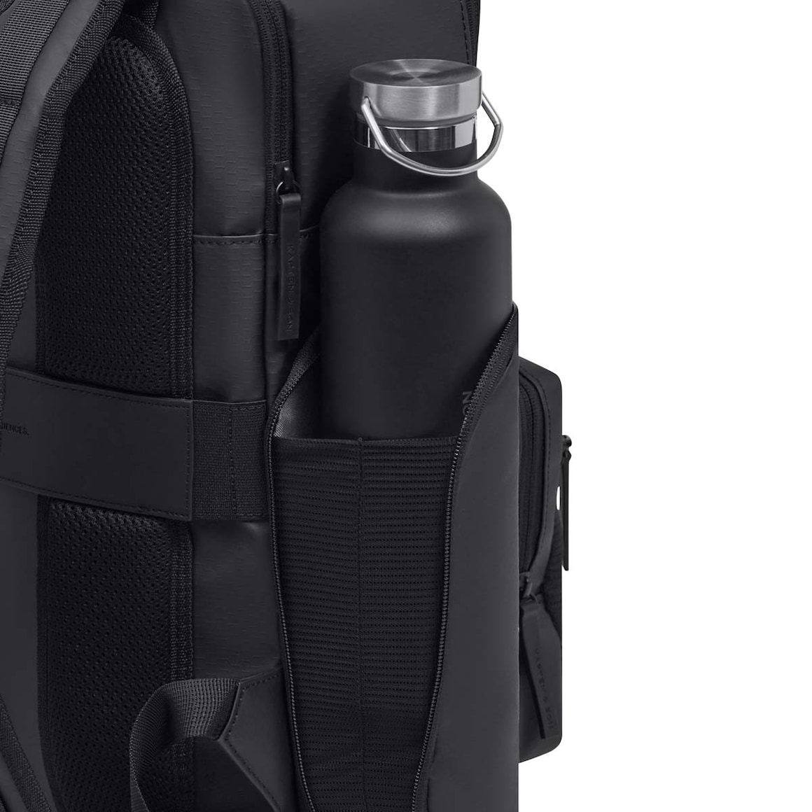 Bergen Ultra All Black