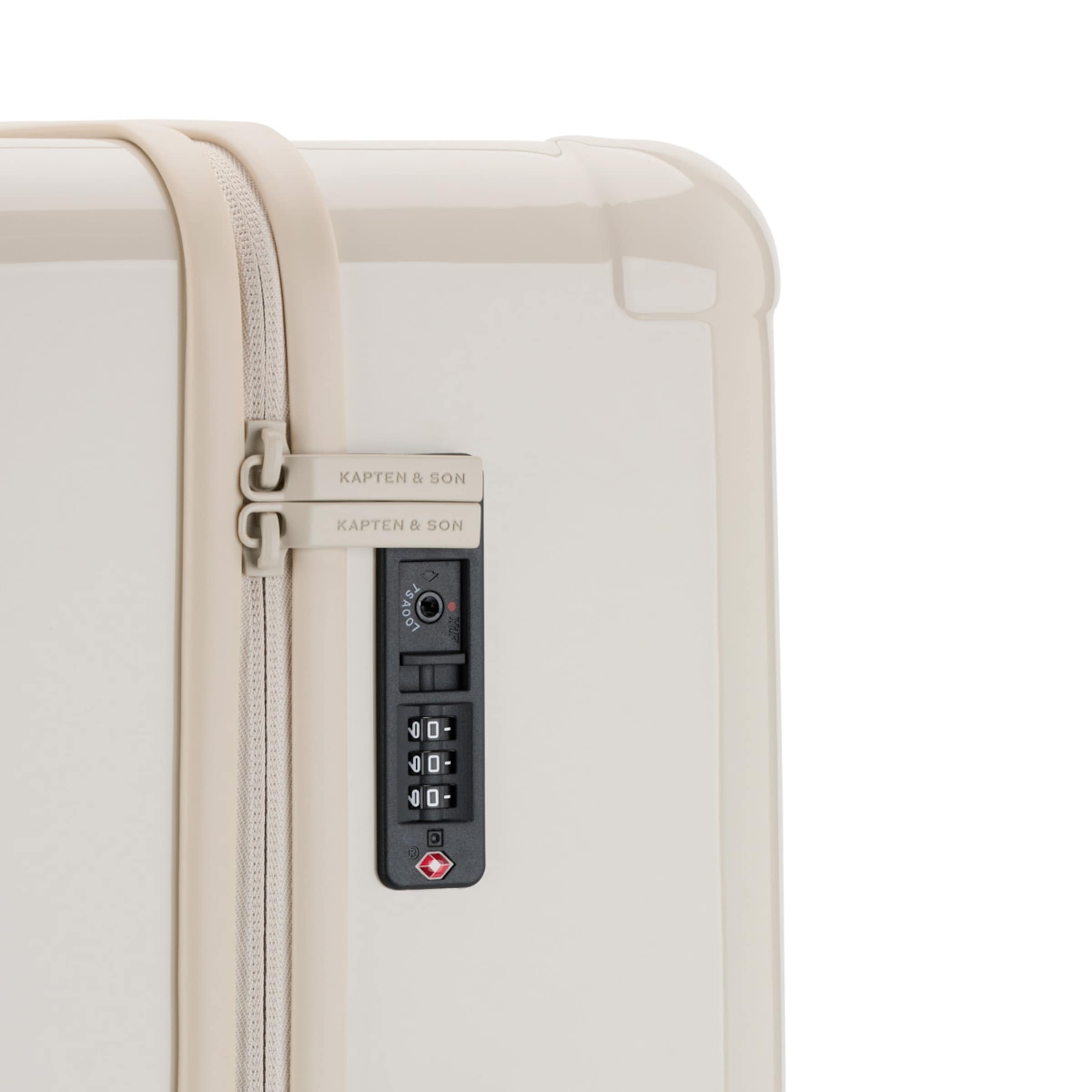 Heathrow Essential Check In Sandstone