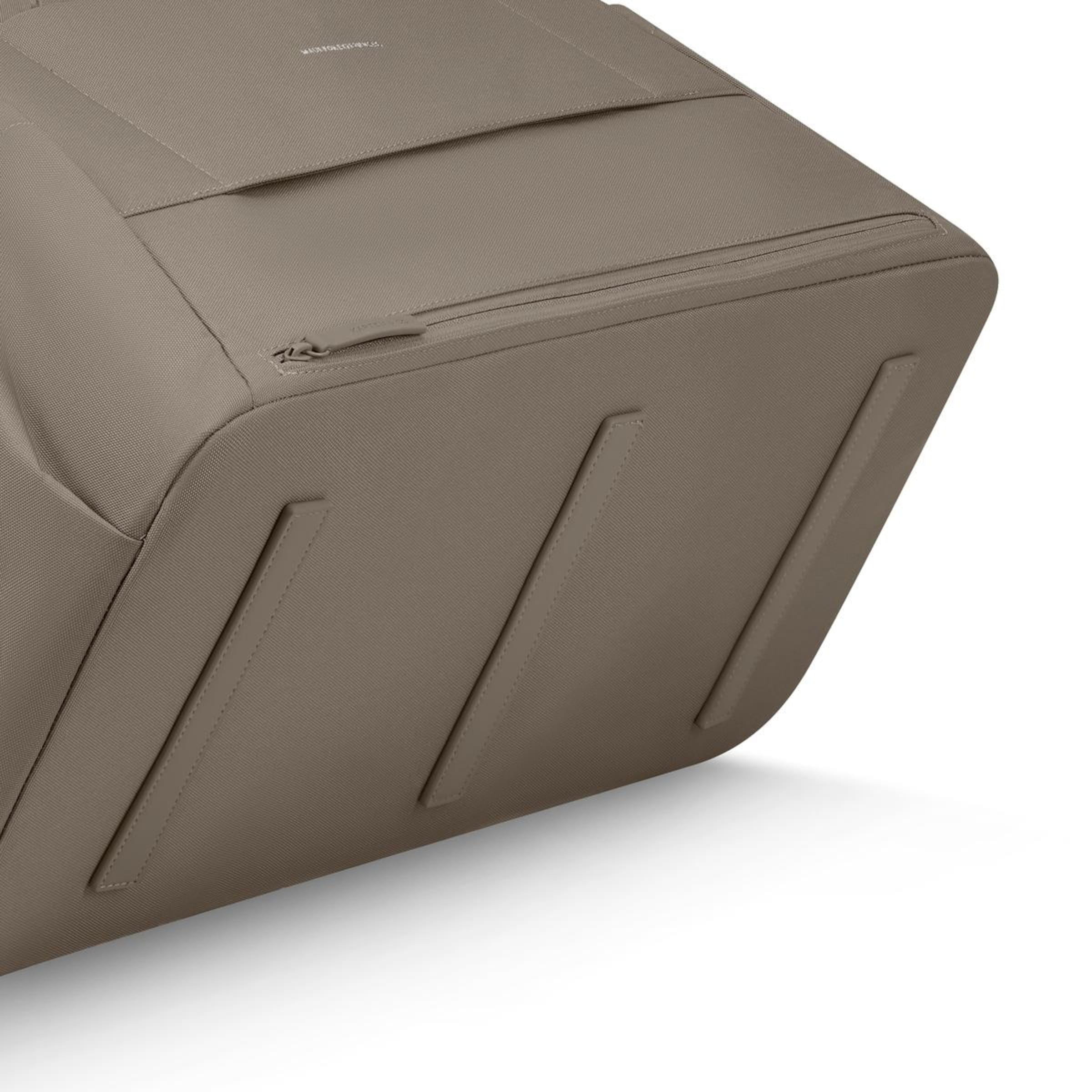 Hellvi Pro Weekender Walnut