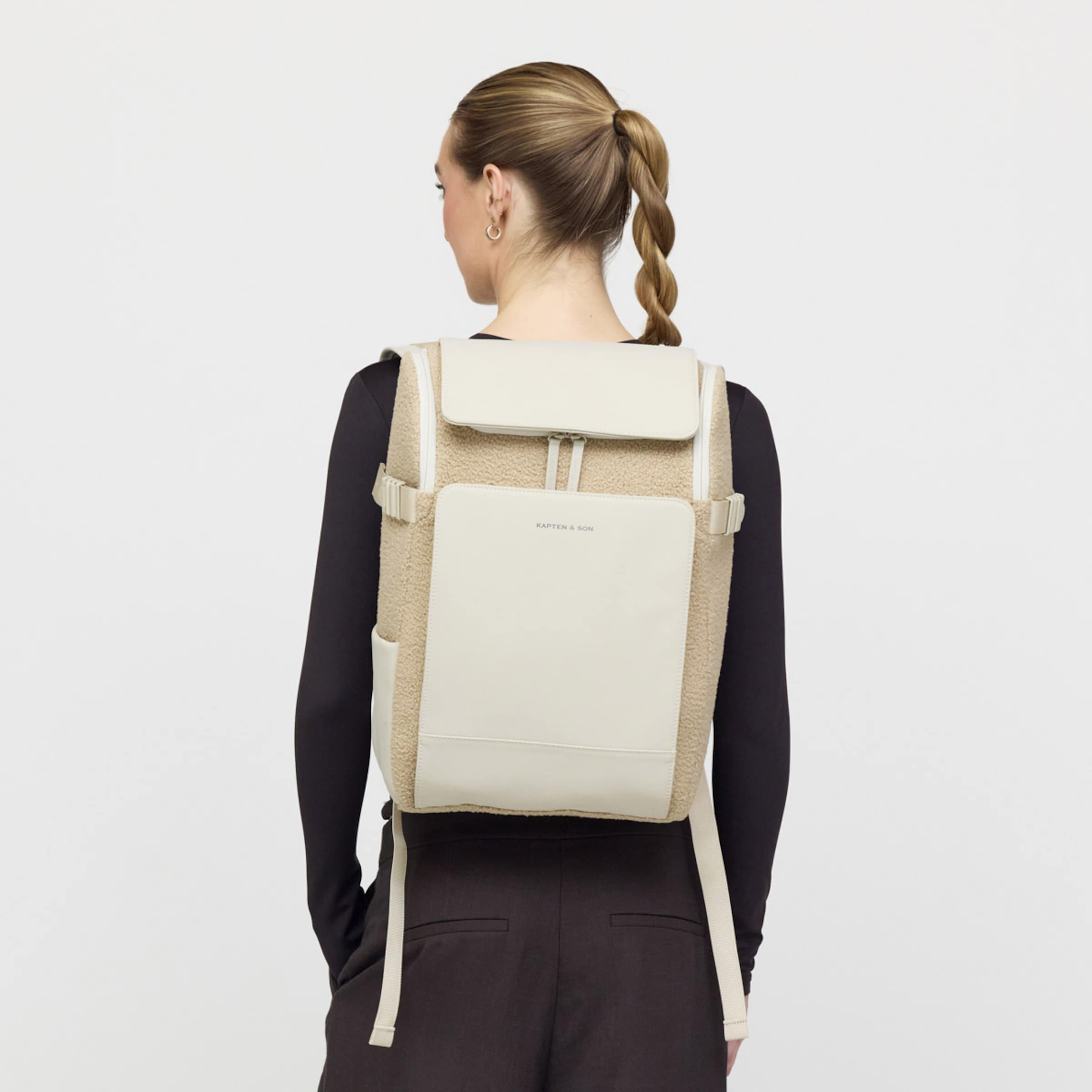 Bali Medium Fleece Sandstone by Mariefeandjakesnow