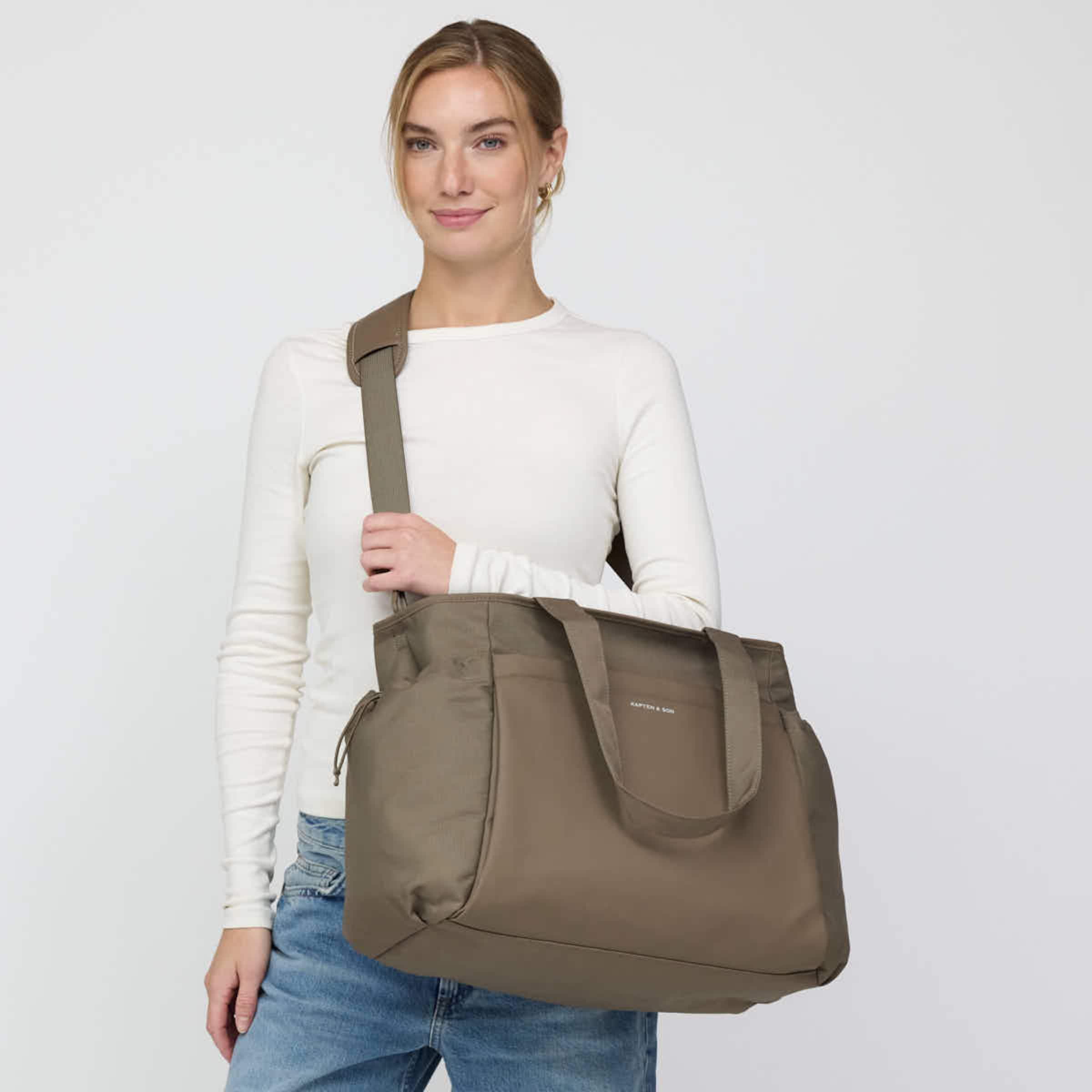 Hellvi Pro Large Diaper Bag Set Walnut