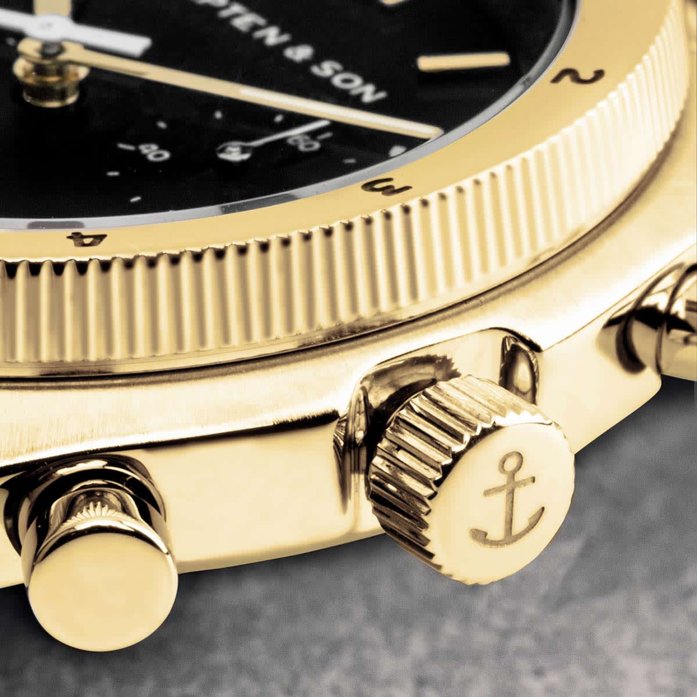 Rise Small Gold Black Steel