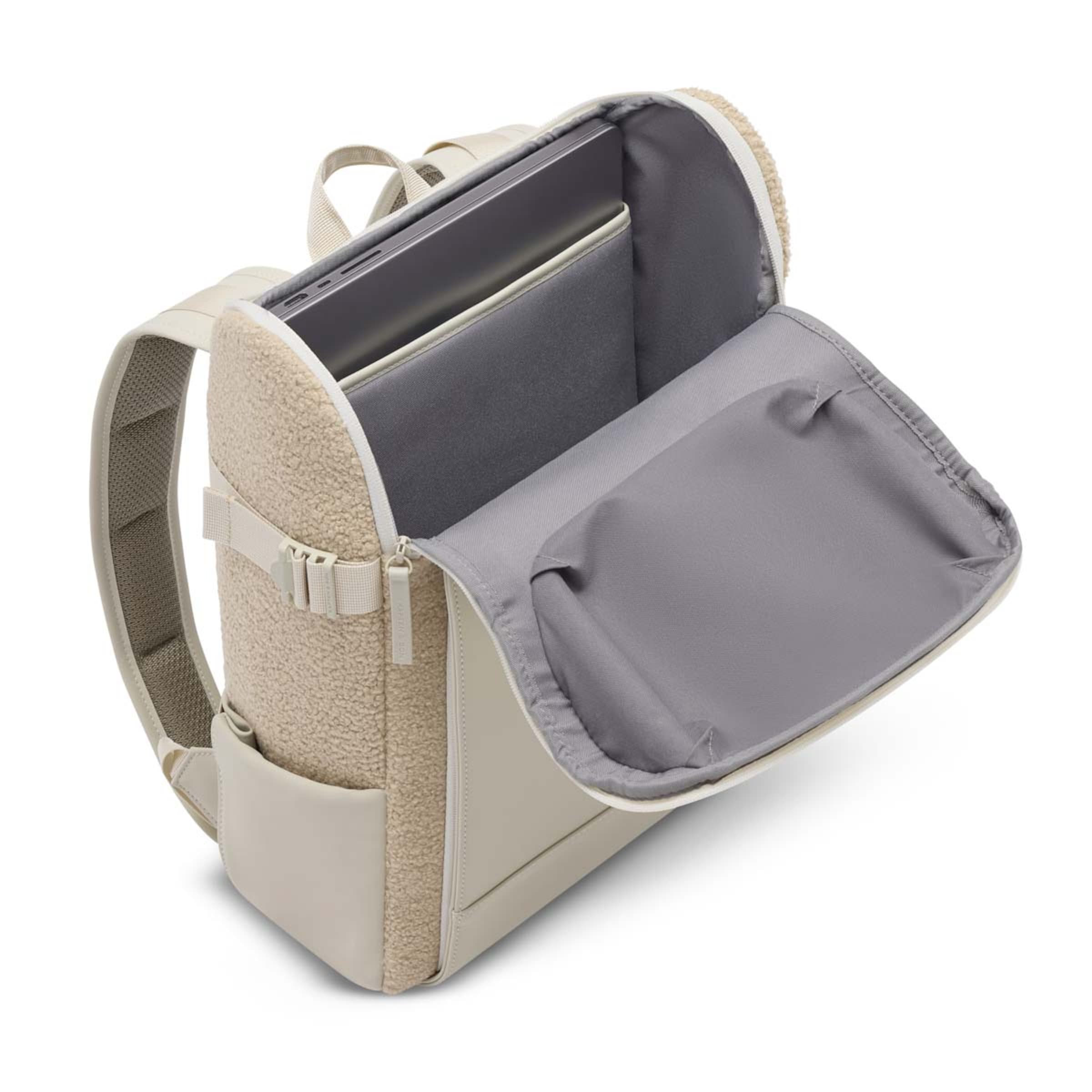 Bali Medium Fleece Sandstone by Mariefeandjakesnow