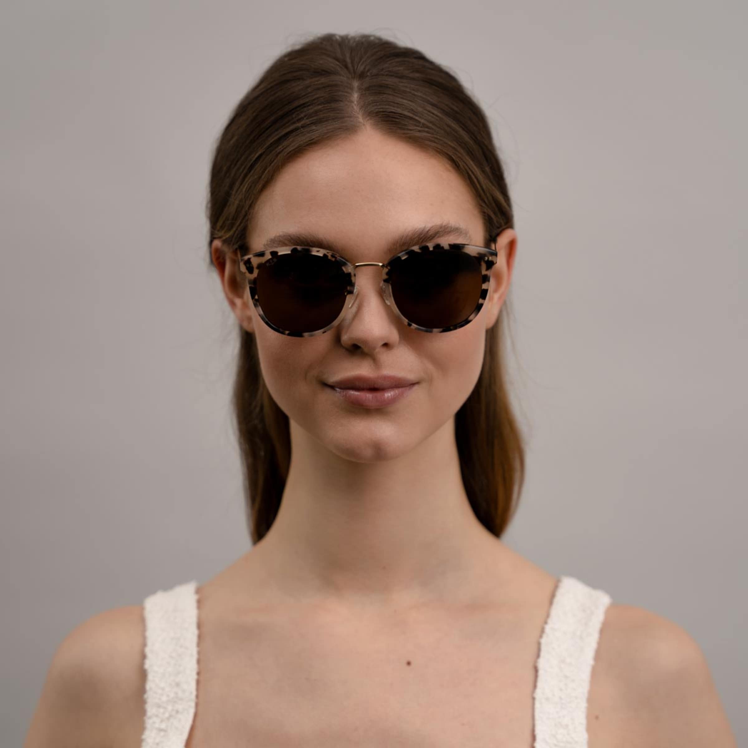 Prague Sand Tortoise Brown