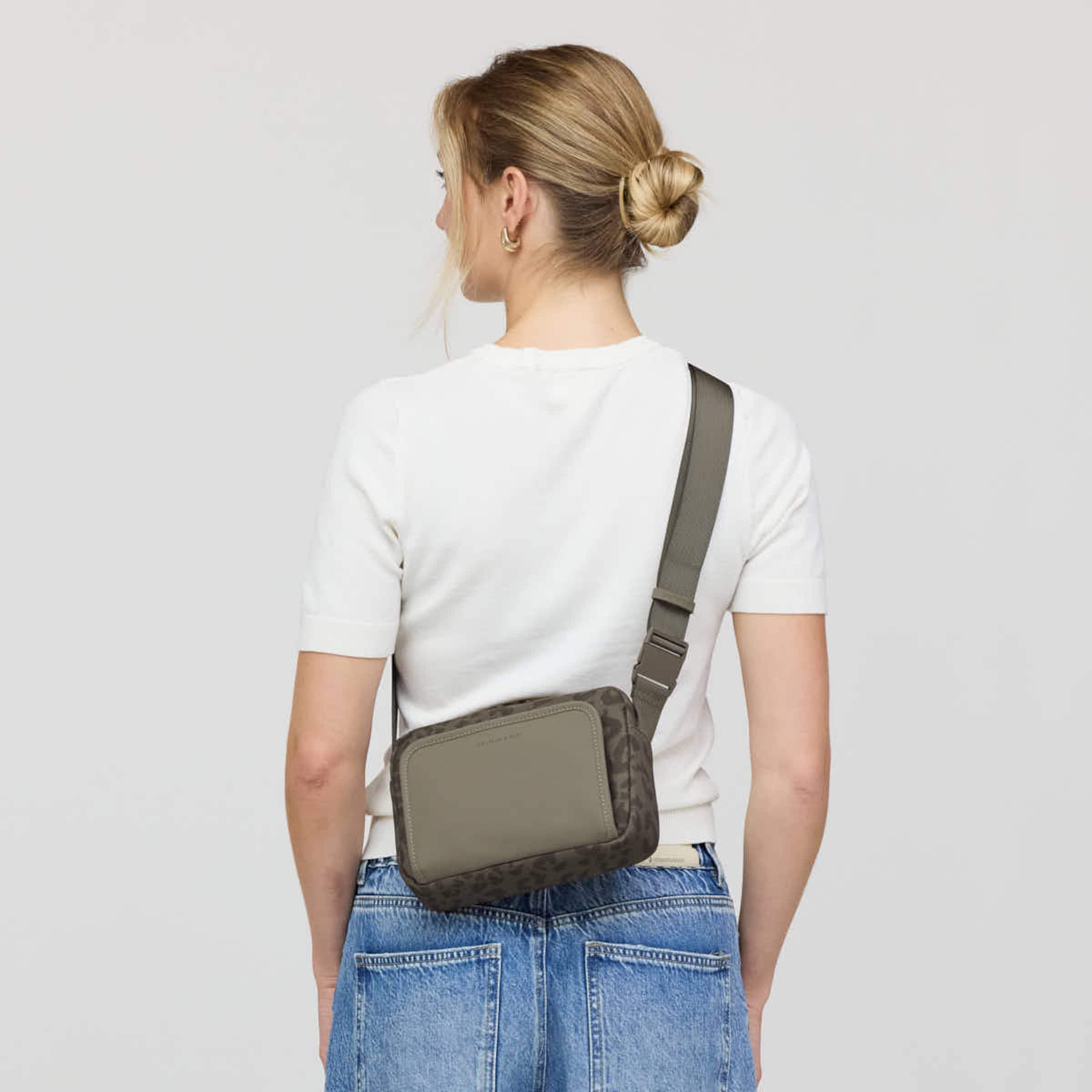 Lulea Leo Dark Brown