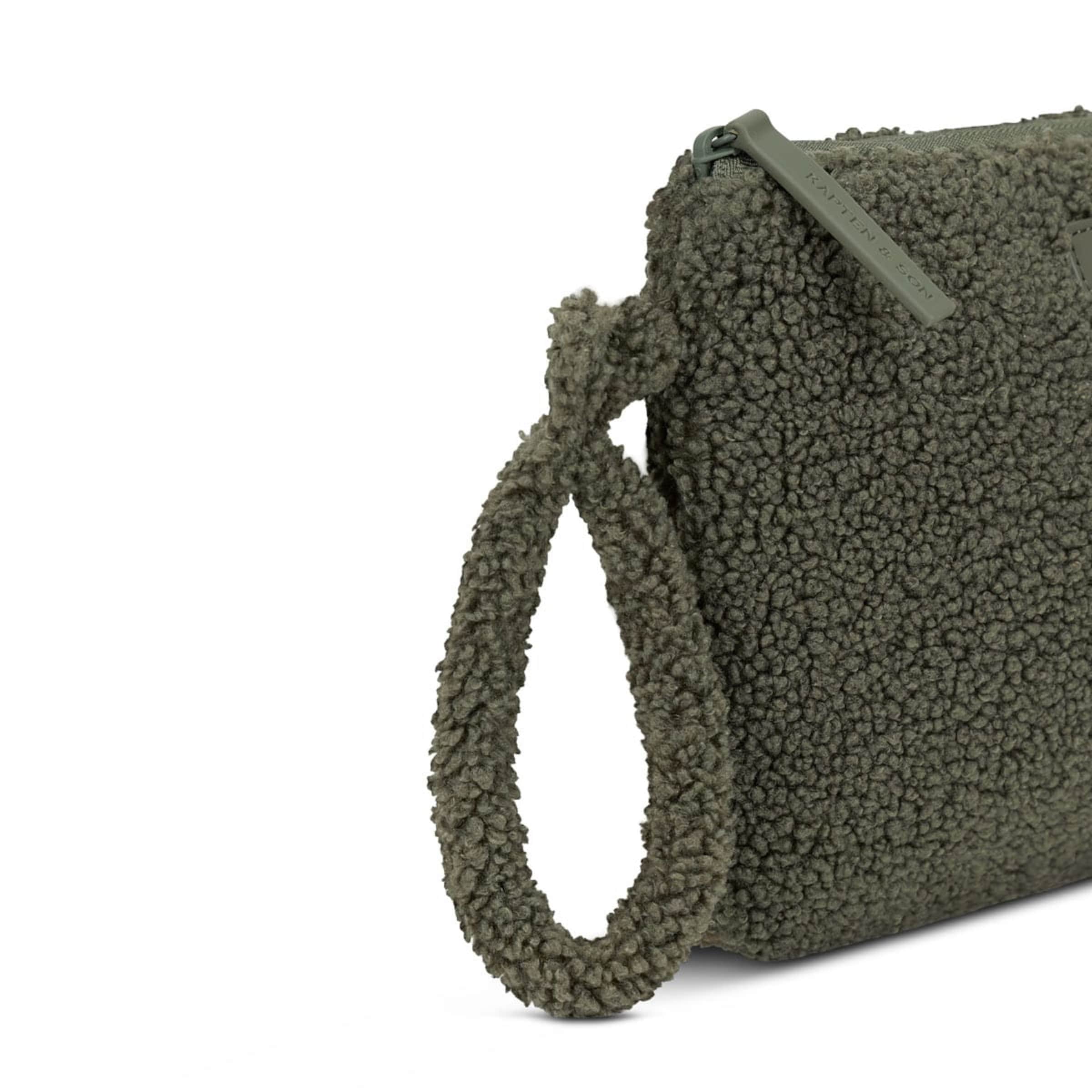 Essentials Pouch Fleece Khaki