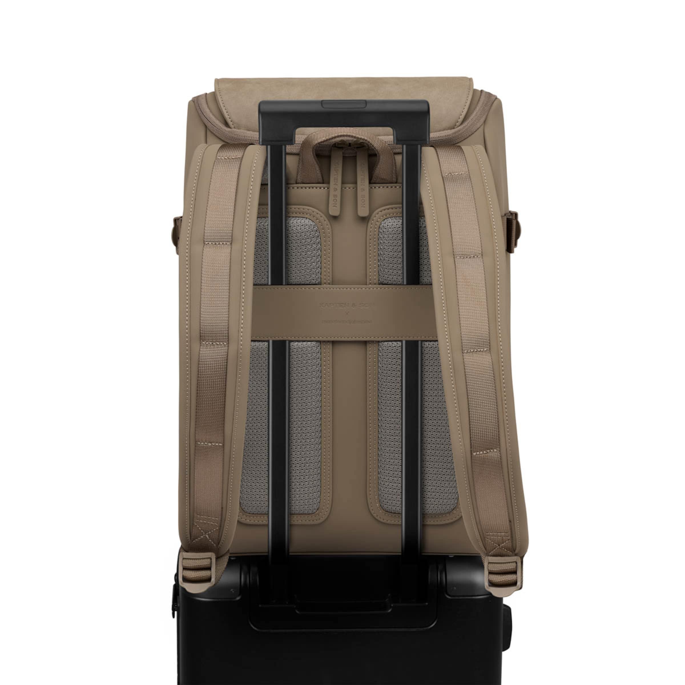 Bali Medium Walnut by Mariefeandjakesnow