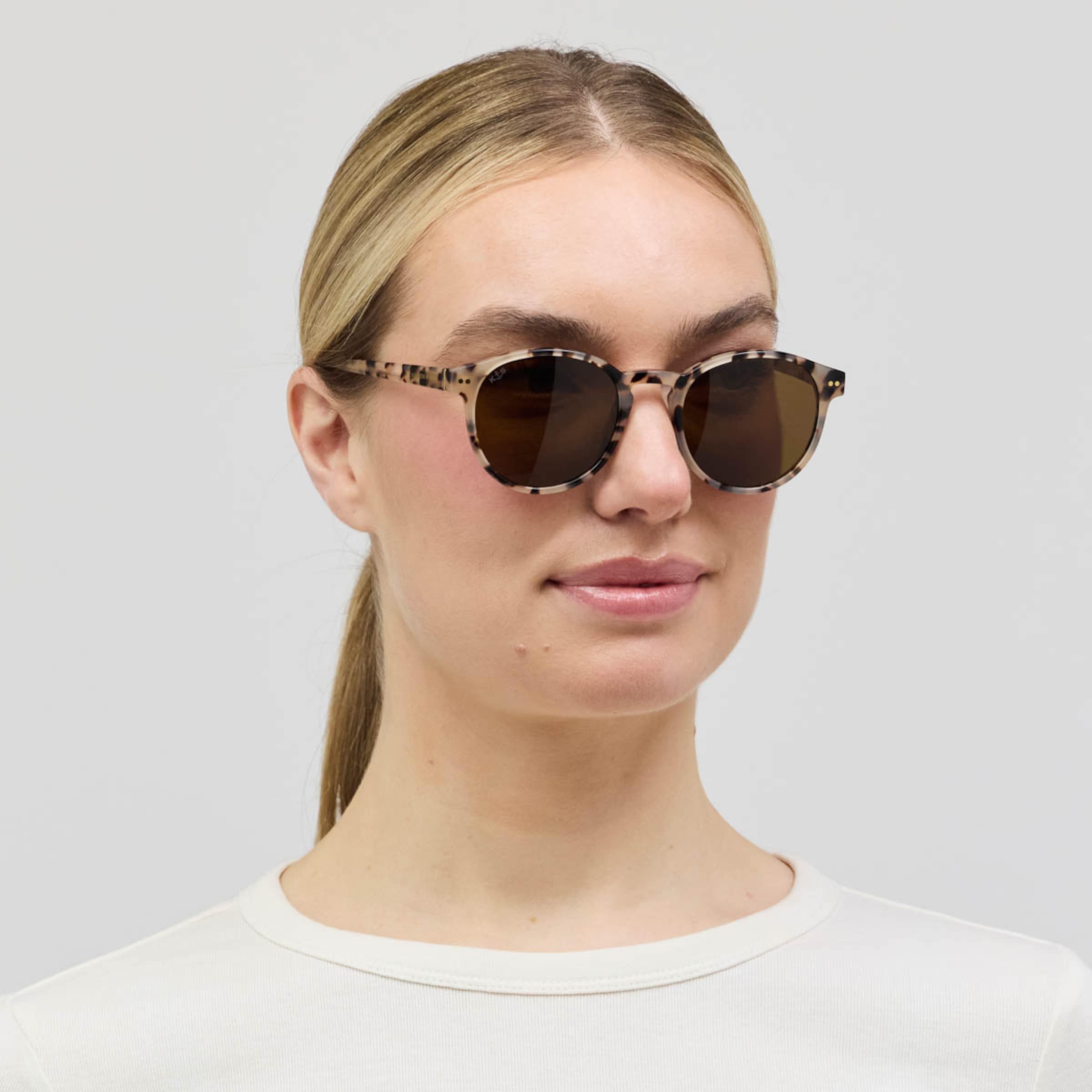 Marais Sand Tortoise Brown