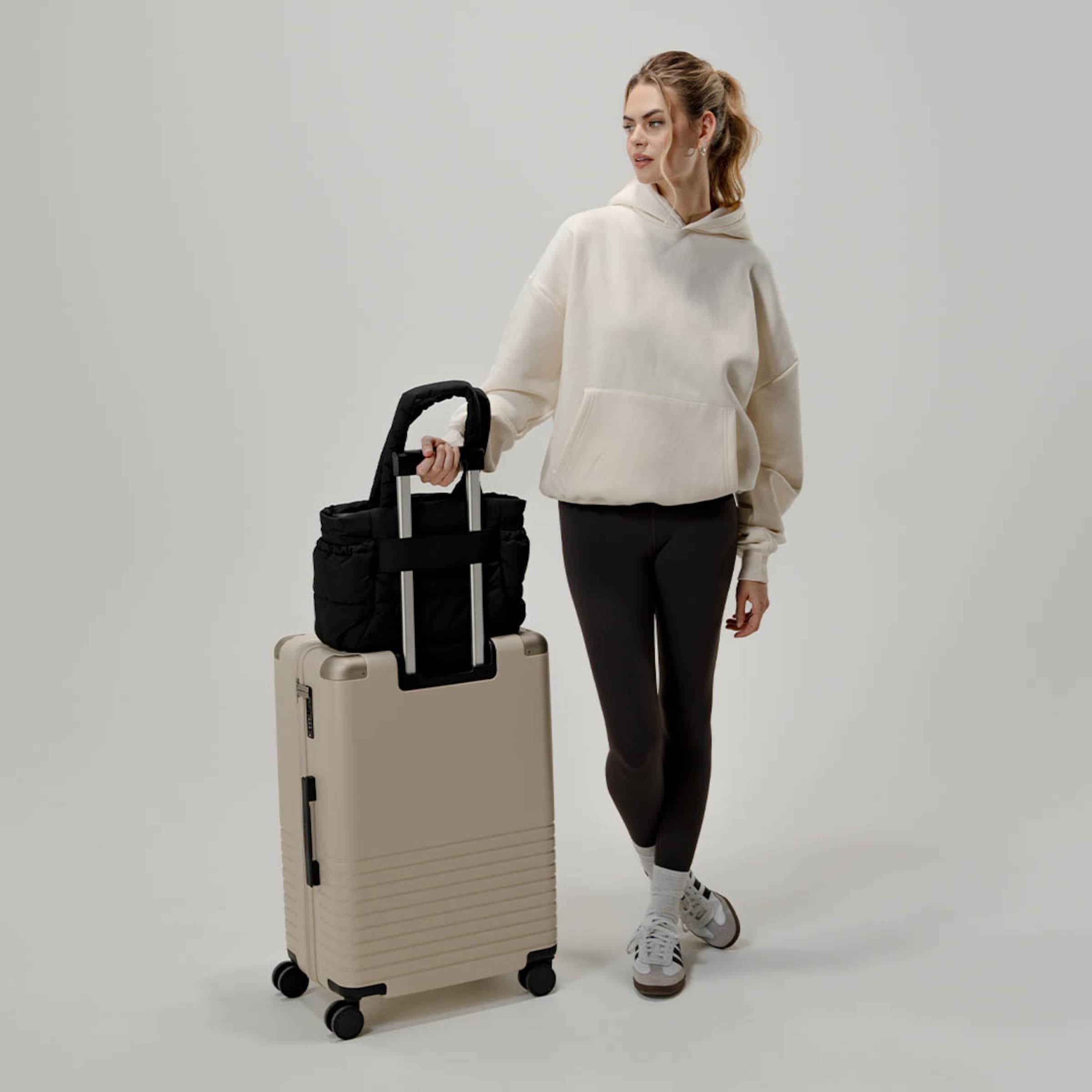 Hellvi Cloud Medium All Black