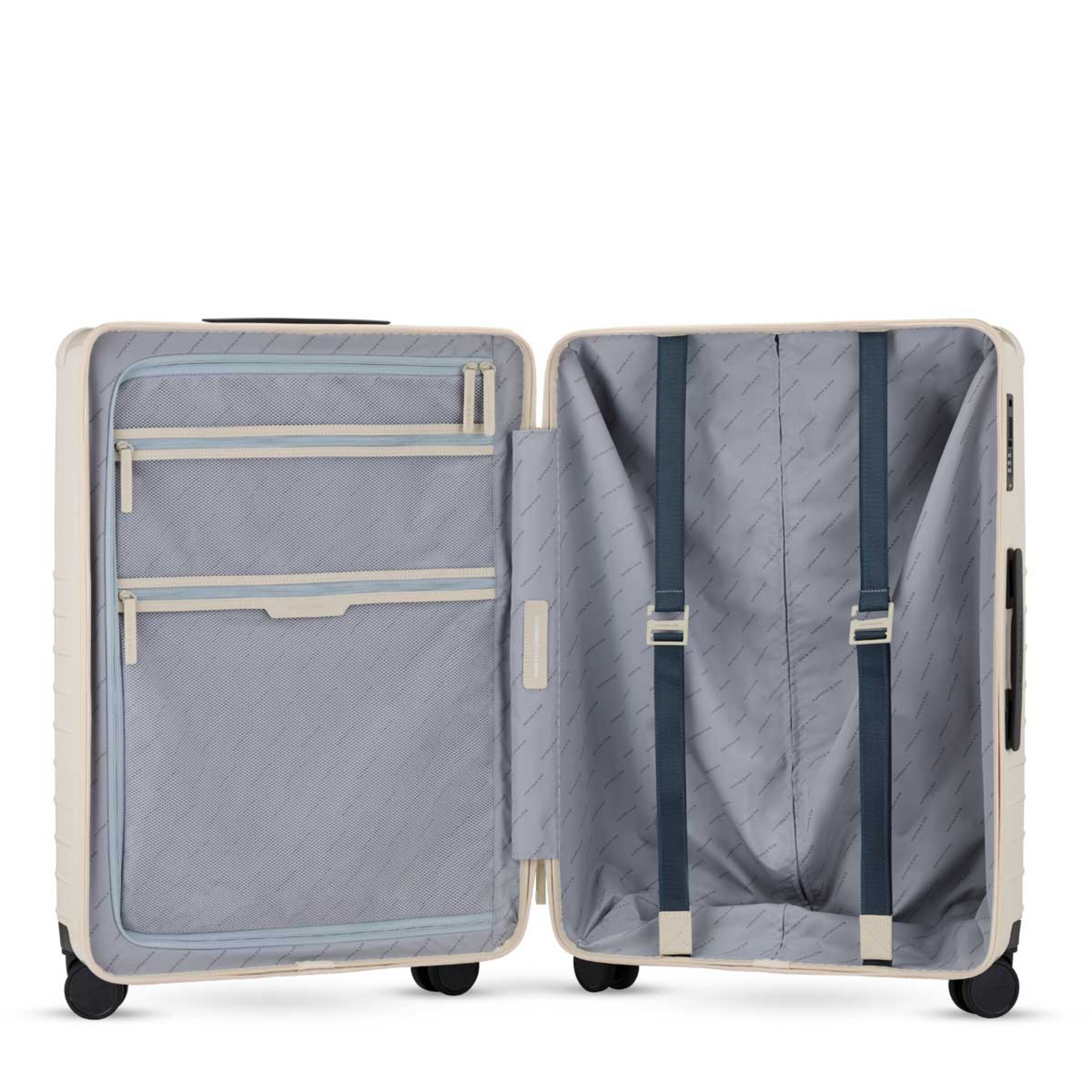 Heathrow Essential Check In Sandstone