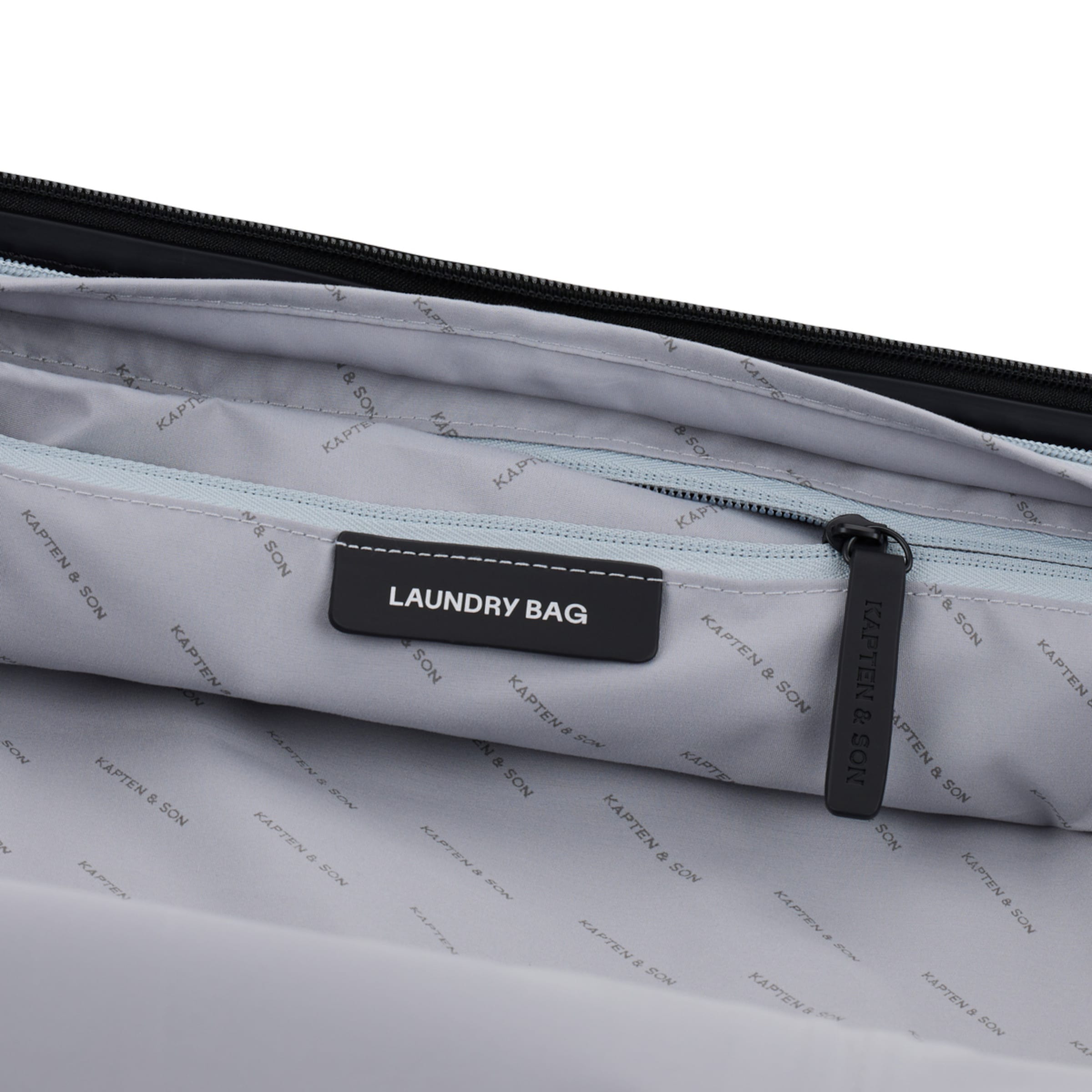 Heathrow Check In All Black