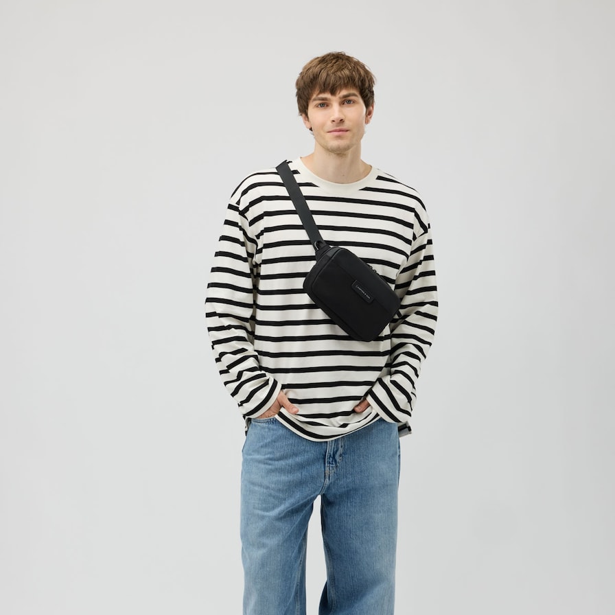 Bergen Pro Crossbody, Bergen Pro Crossbody All Black, Zwart, Afbeelding 2 van 11