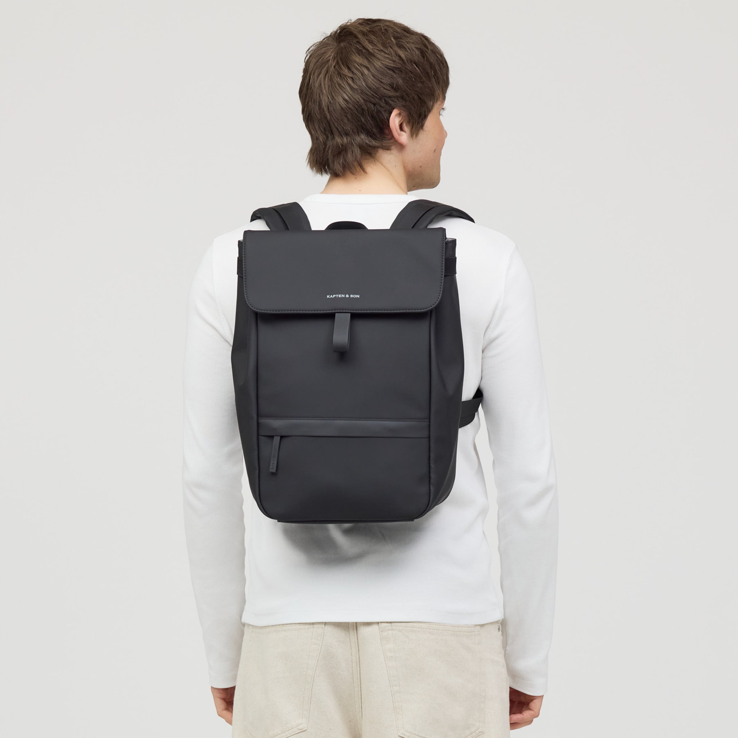 Fyn Sleek Full PU All Black