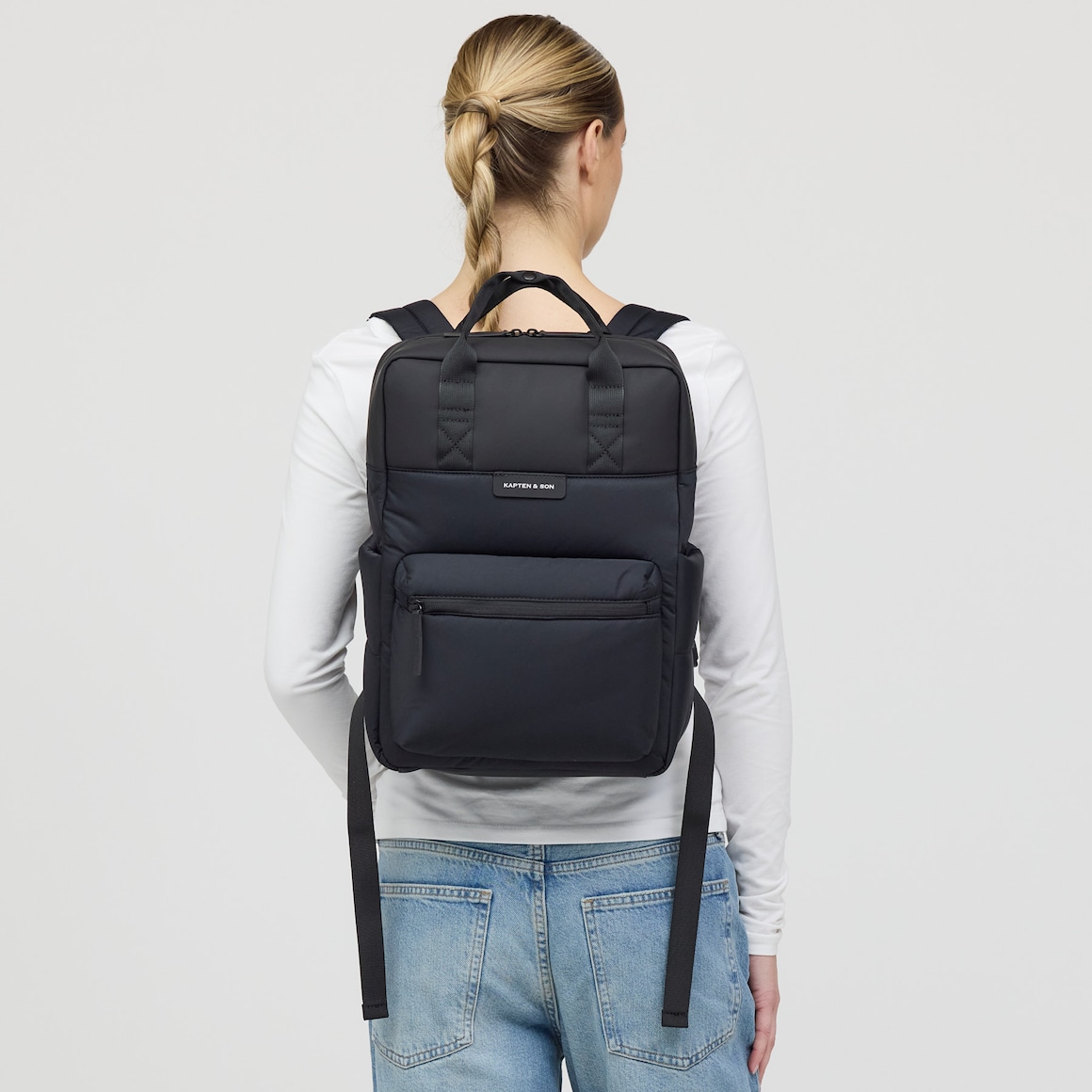 Bergen Cloud All Black
