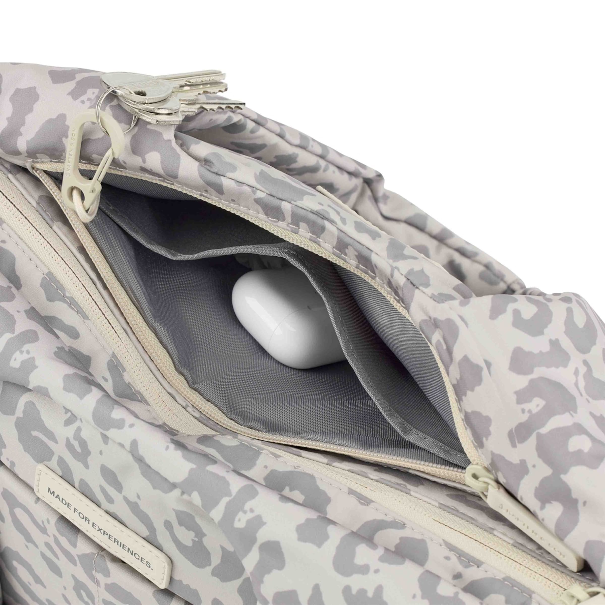 Skara Cloud Shopper Leo Sandstone