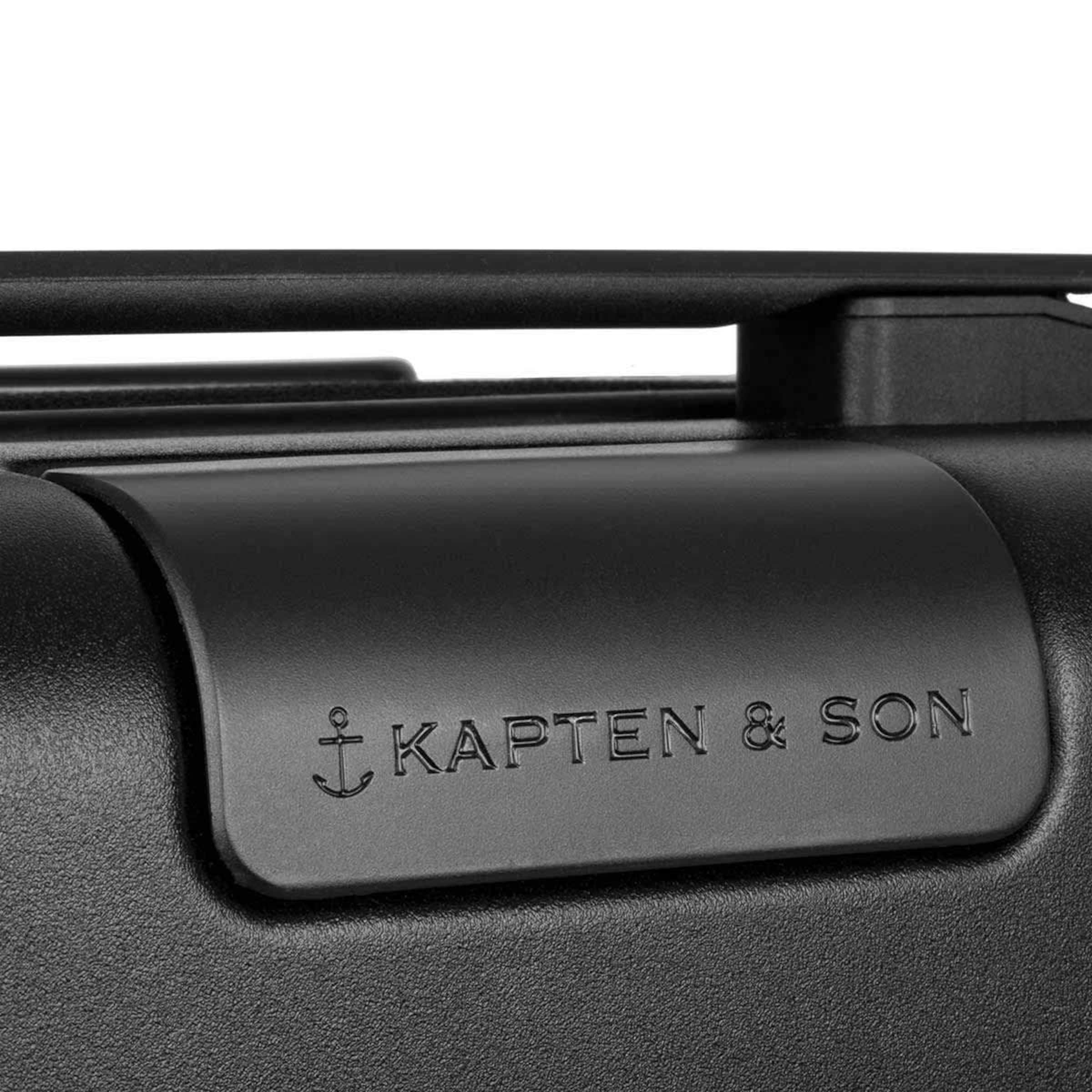 Heathrow Cabin All Black