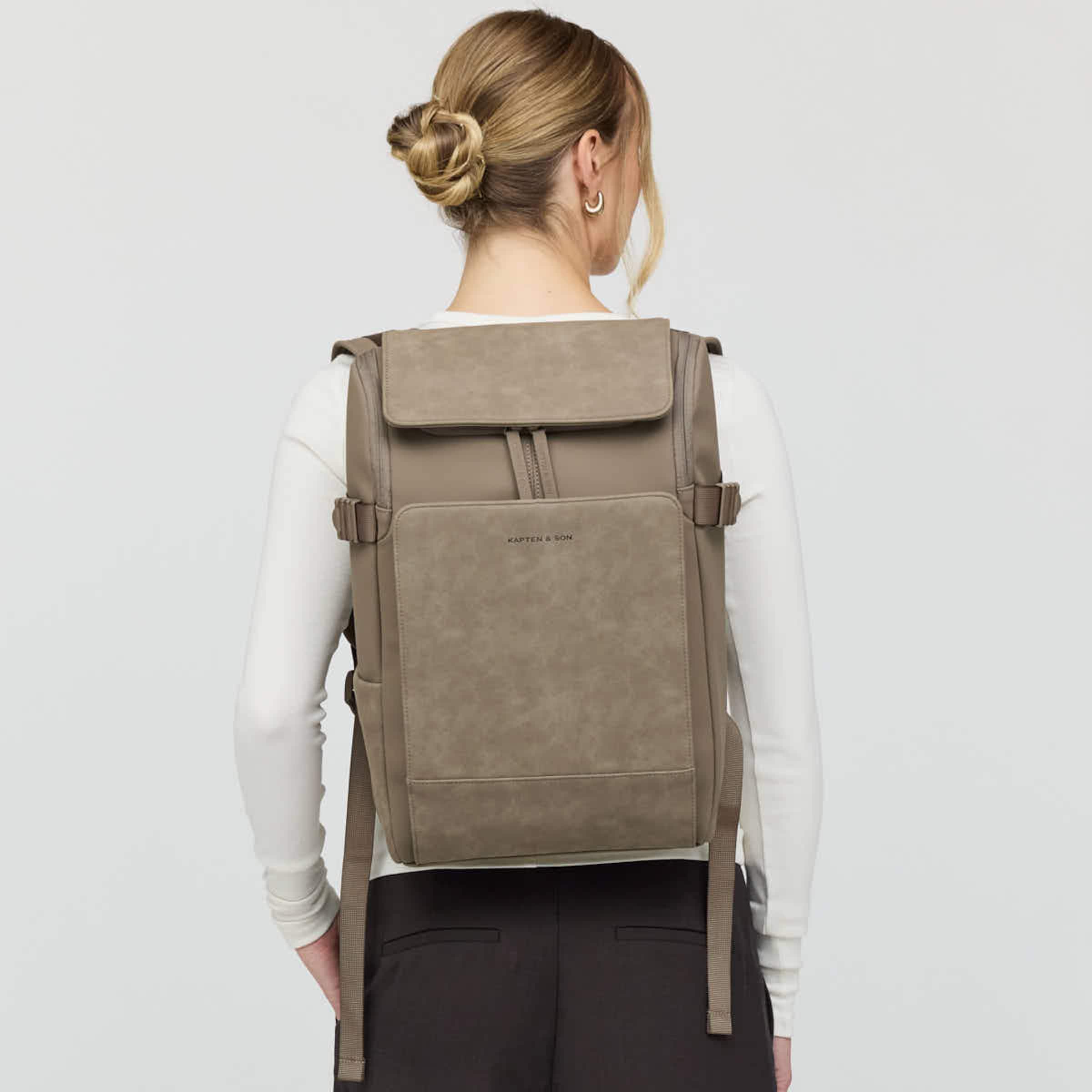 Bali Medium Walnut by Mariefeandjakesnow