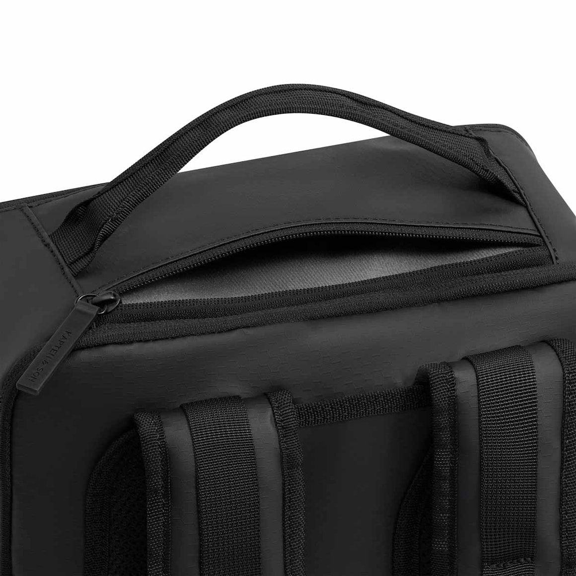 Bergen Ultra All Black