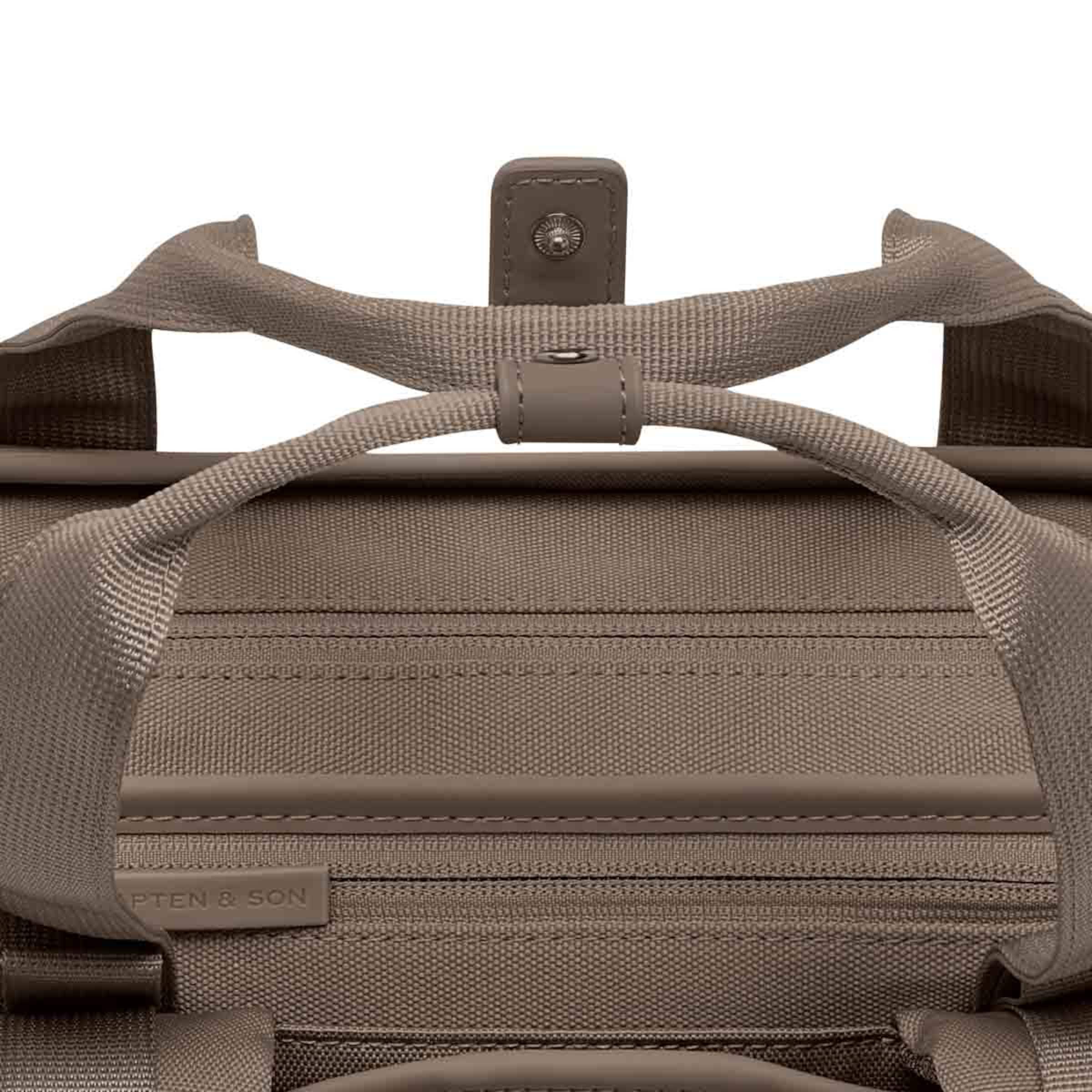Lindby Pro Walnut